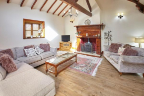 Host & Stay - The Arches Cottage